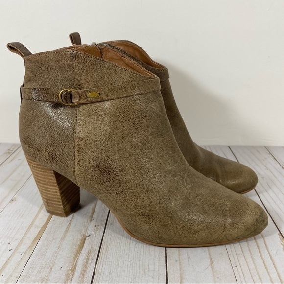 Lucky Brand Mabina Taupe Leather Ankle Boot 10 - Picture 1 of 10